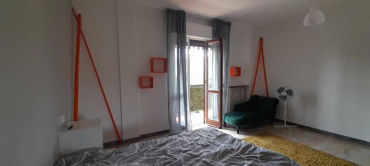 I Feel Orange Hotell Legnano Exteriör bild