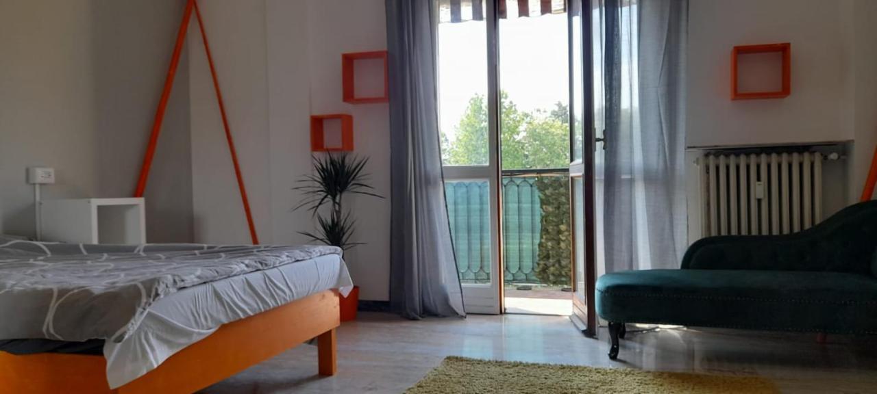 I Feel Orange Hotell Legnano Exteriör bild