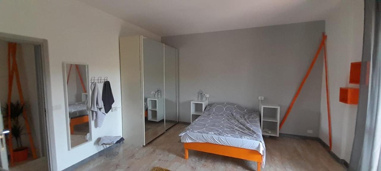 I Feel Orange Hotell Legnano Exteriör bild