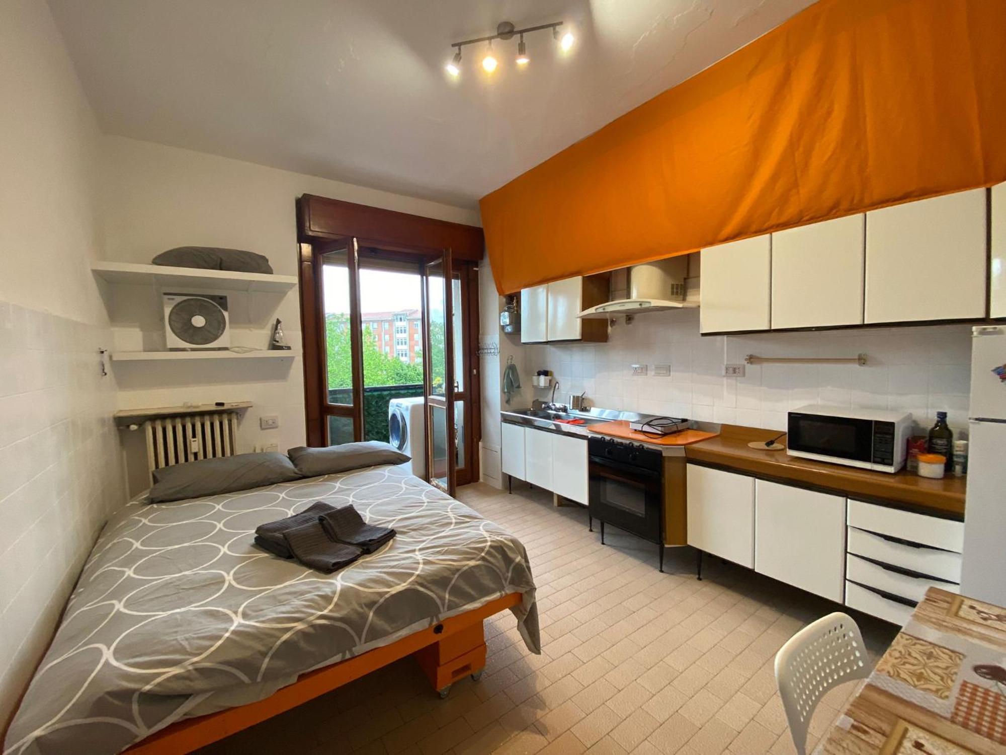 I Feel Orange Hotell Legnano Exteriör bild