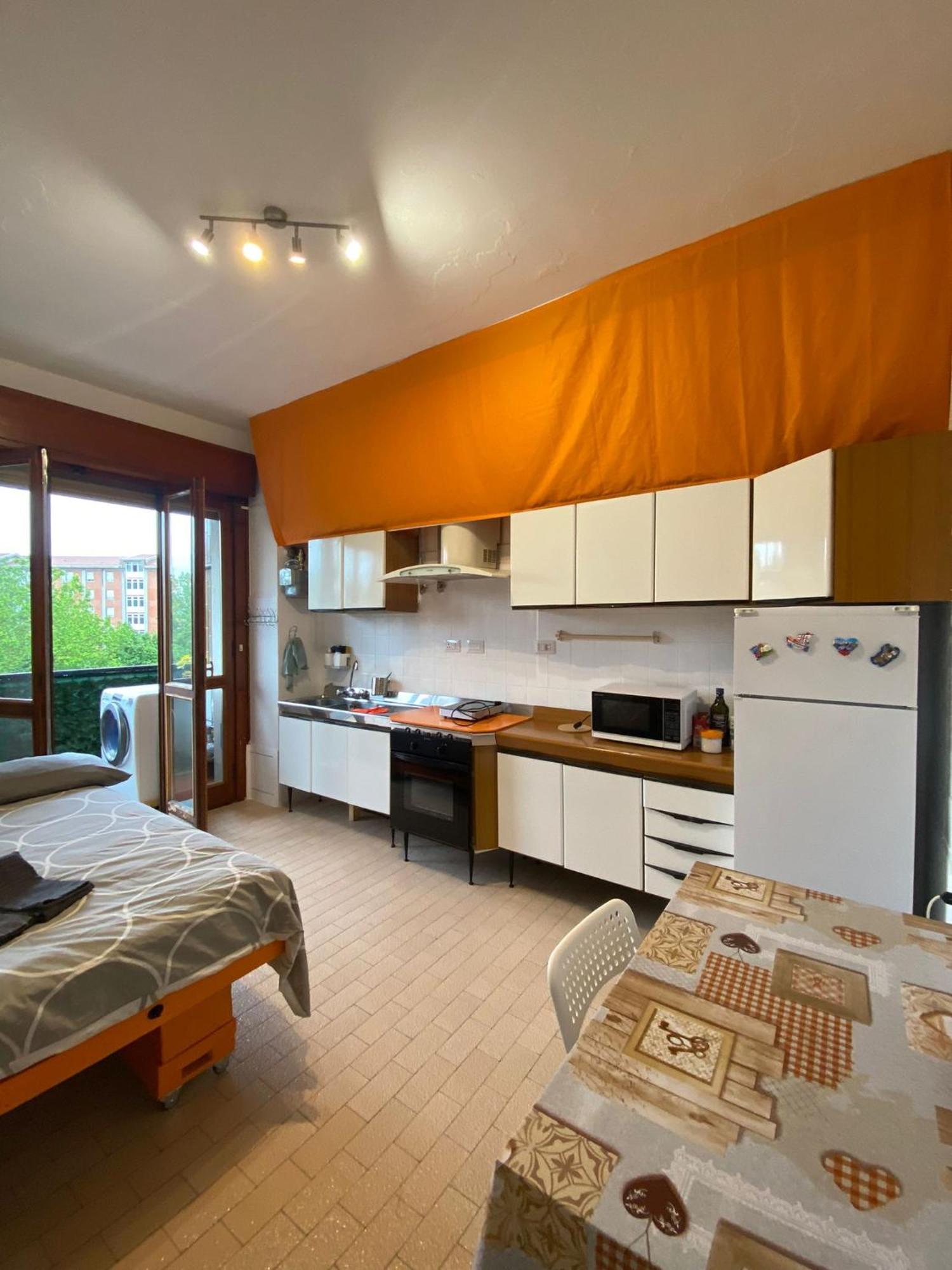 I Feel Orange Hotell Legnano Exteriör bild